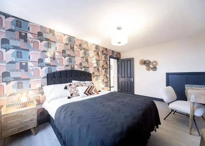 Crystal Palace Apartments