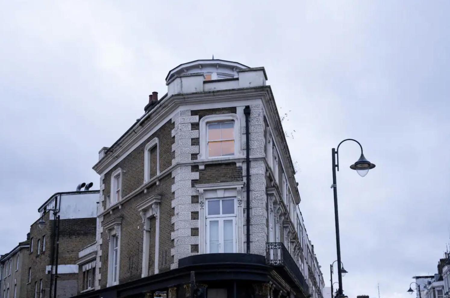 Crystal Palace Apartment